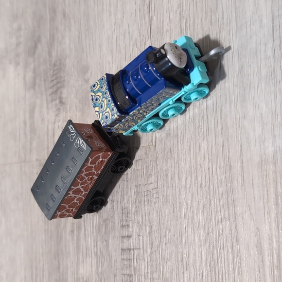 Thomas Colorful Train Engine Toy Set - Picture 3 of 5